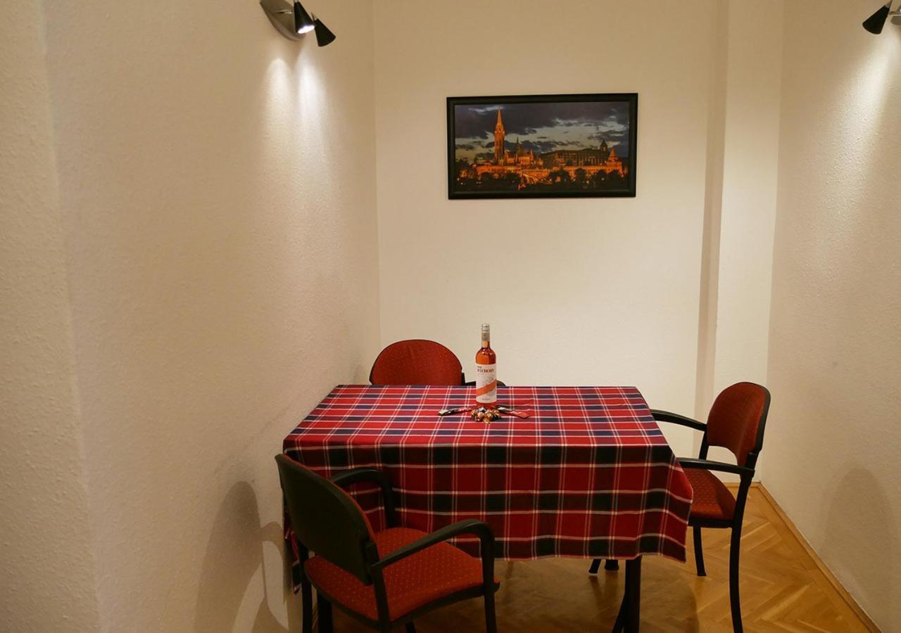 Caesar Apartman Budapeste Exterior foto